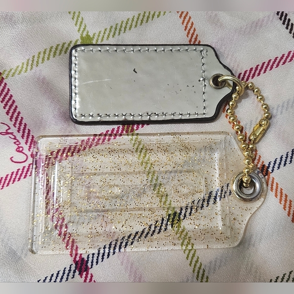 Coach 3" Gold Glitter Poppy & 2.5" Gold Foil Hangtag Set - Picture 3 of 4